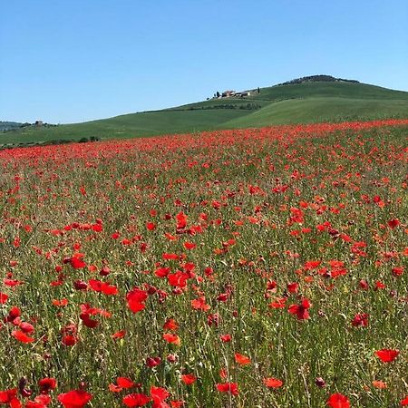 Agriturismo Poggio Tobruk Пиенца Экстерьер фото