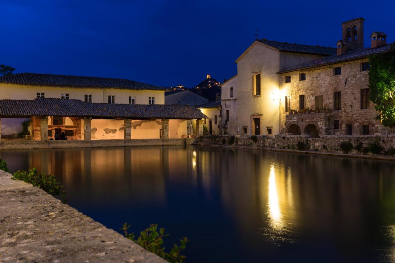 Agriturismo Poggio Tobruk Пиенца Экстерьер фото