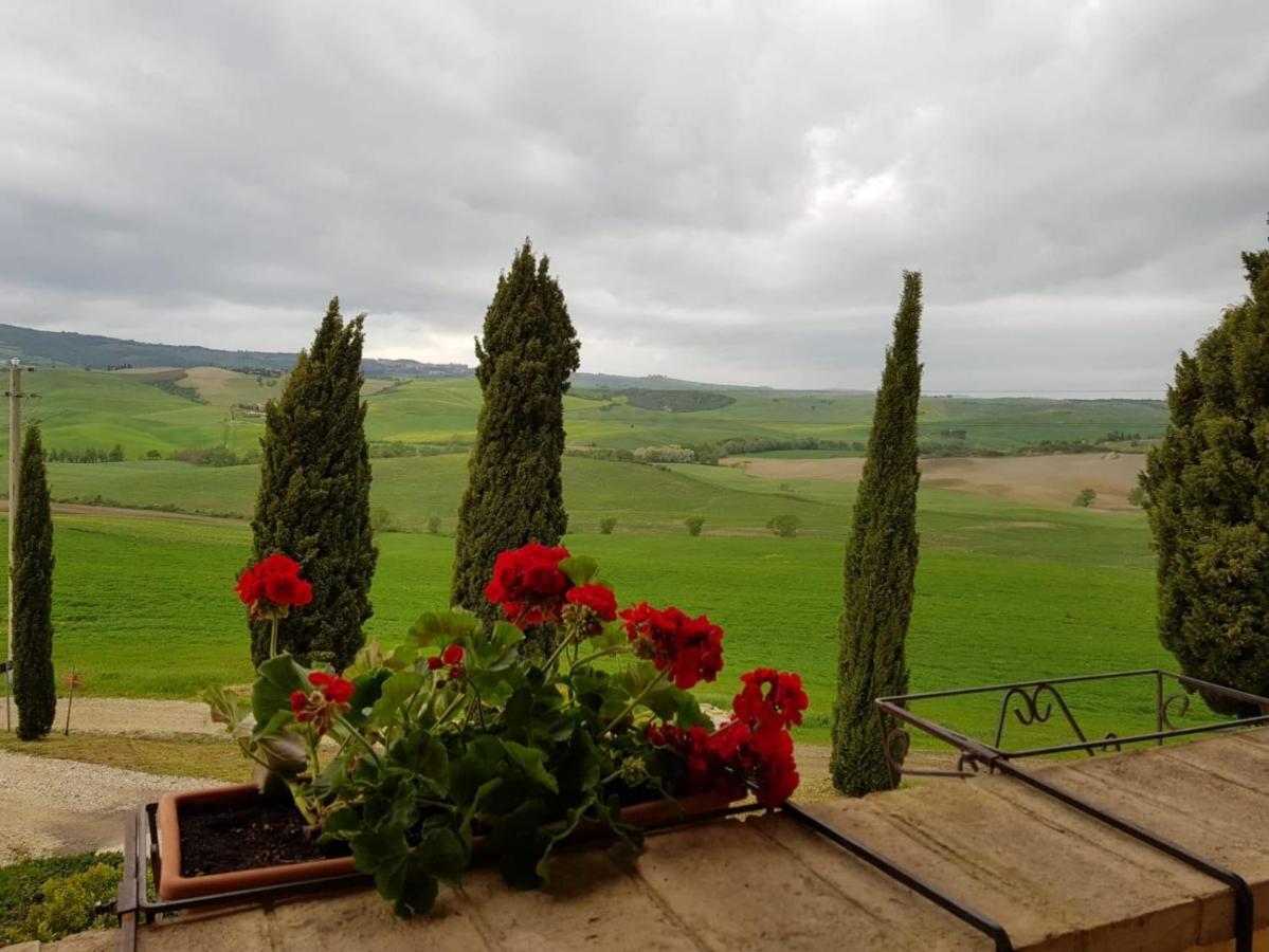 Agriturismo Poggio Tobruk Пиенца Экстерьер фото