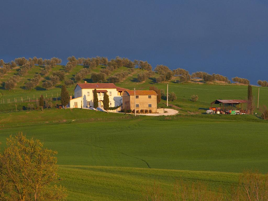 Agriturismo Poggio Tobruk Пиенца Экстерьер фото